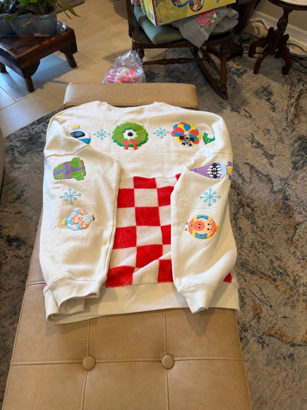 Disney holiday Pixar Cream Jersey size 2X large tag tags on